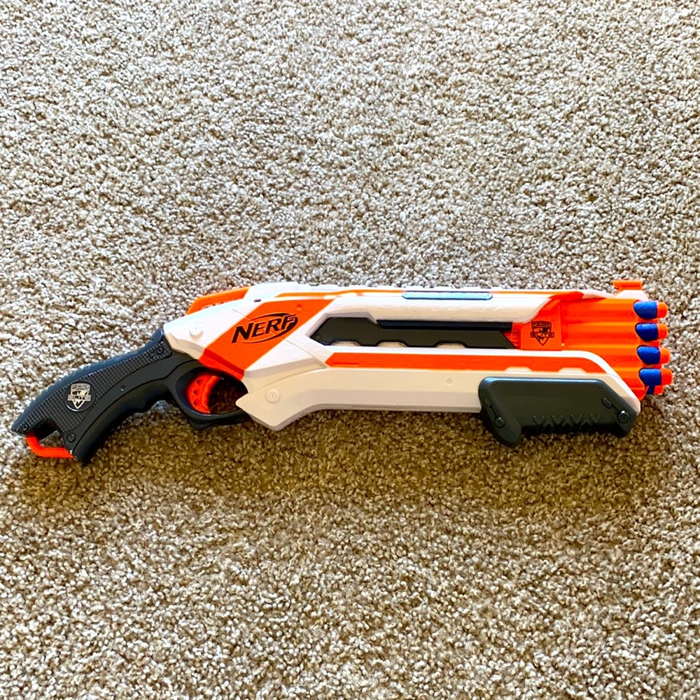 Nerf Elite Roughcut 2x4